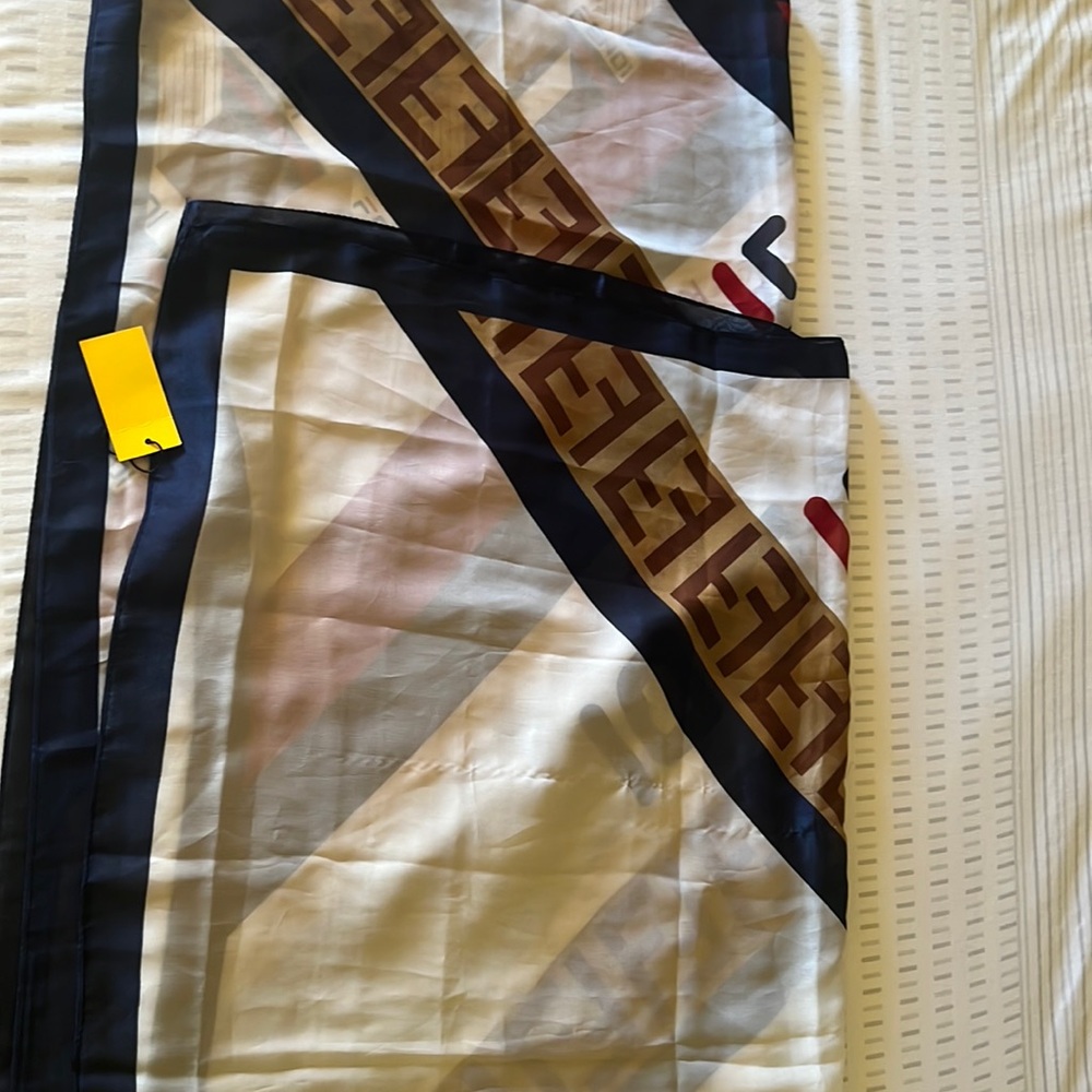 Brand new scarf